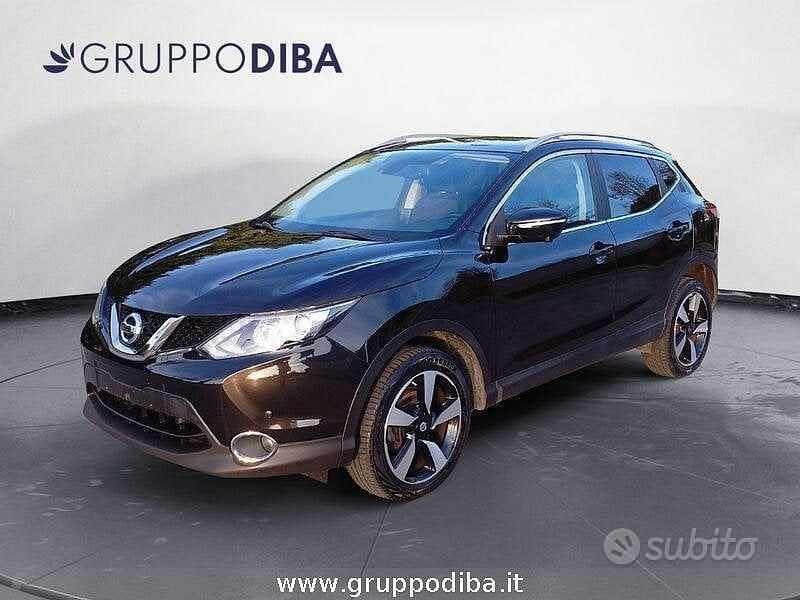 Usata Nissan Qashqai N-Connecta 131 CV (96 kW) 2016 Nero SUV