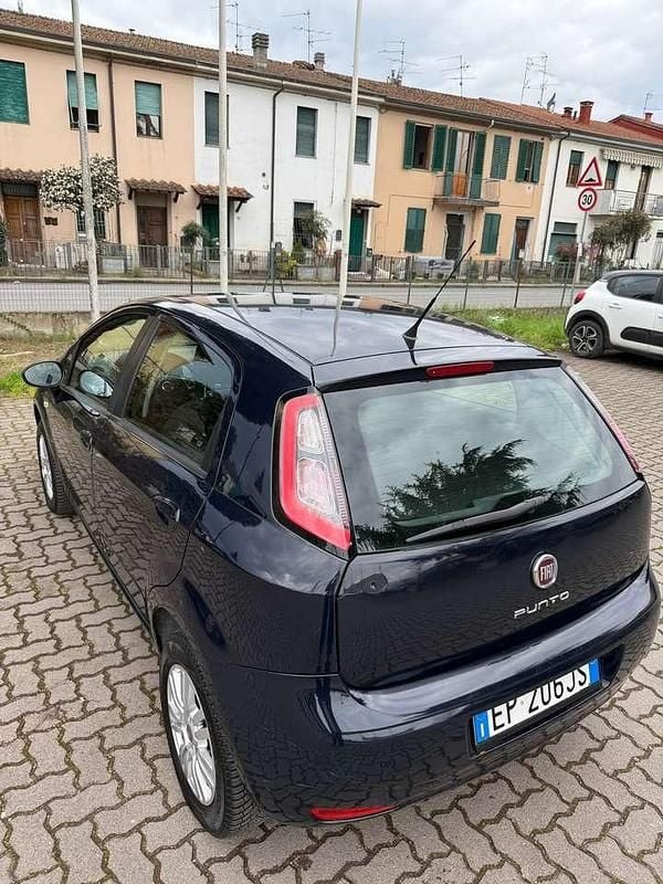 Usata Fiat Punto Pop 69 CV (50 kW) 2013 Blu/azzurro Utilitaria