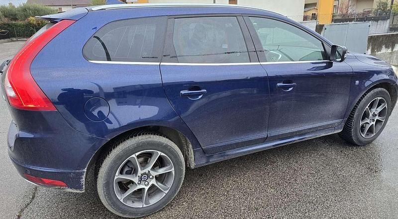 Usata Volvo XC60 Ocean Race 190 CV (139 kW) 2016 SUV