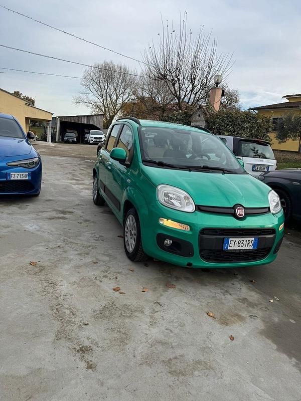 Usata Fiat Panda Lounge 69 CV (50 kW) 2015 Verde Berlina