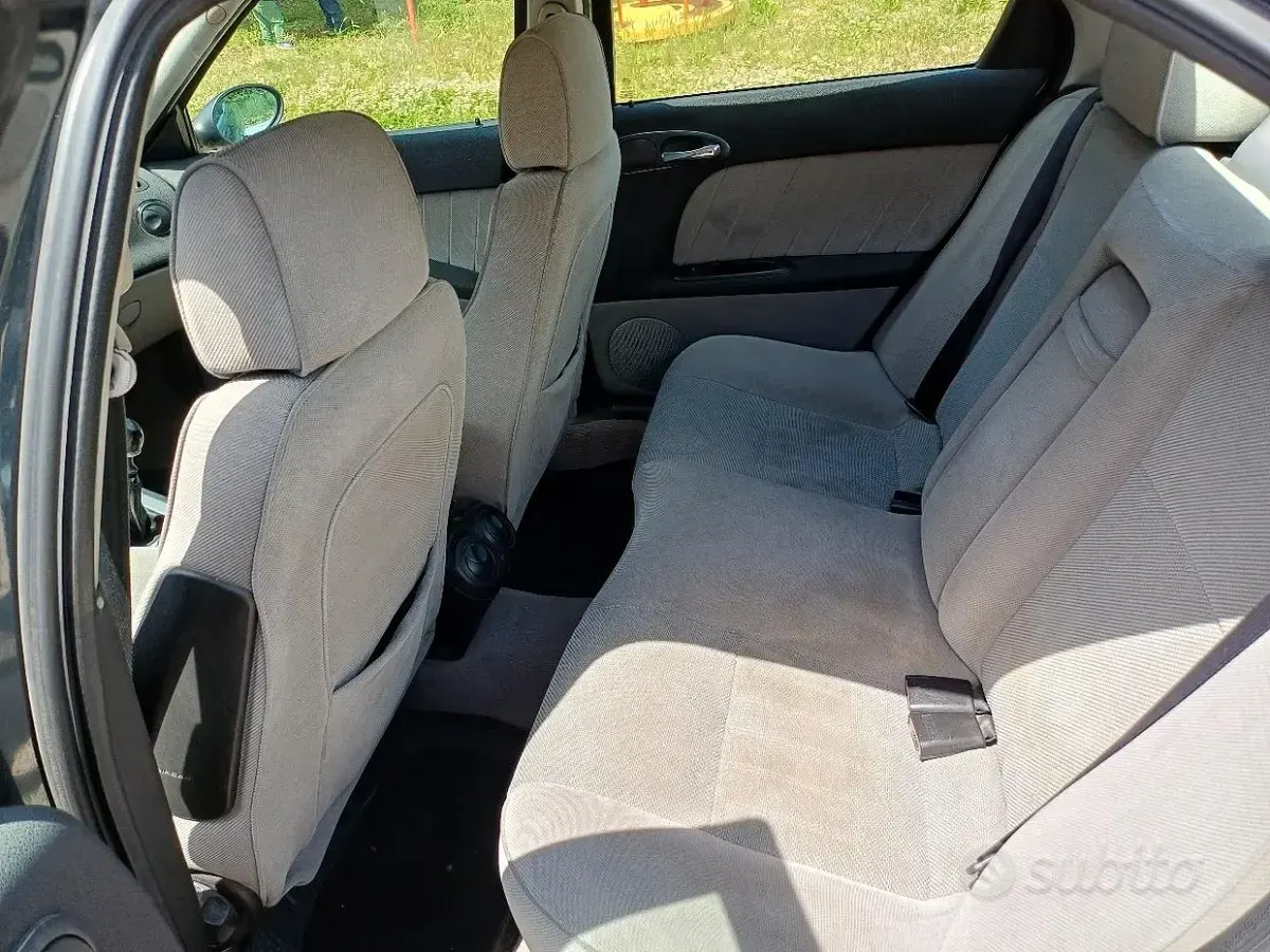 Usata Alfa Romeo 156 116 CV (85 kW) 2004 Blu Berlina