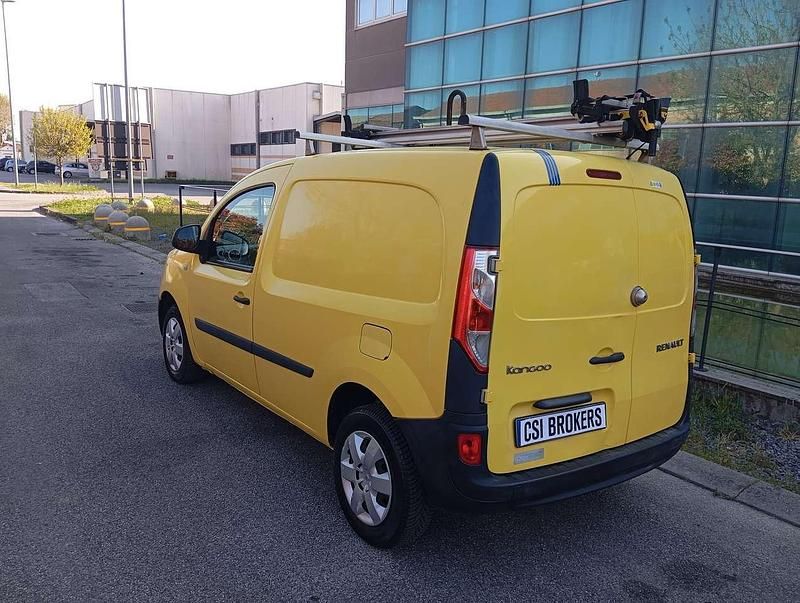Usata Renault Kangoo 110 CV (80 kW) 2019 Giallo Monovolume