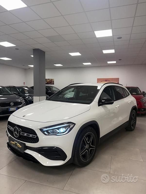 Usata Mercedes GLA200 Premium 149 CV (109 kW) 2023 Bianco SUV
