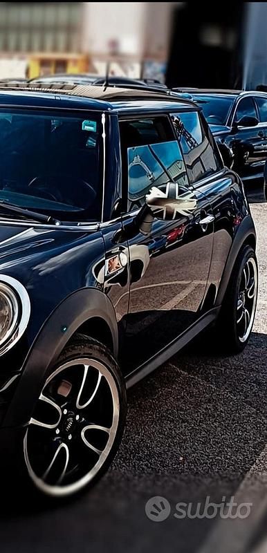Usata Mini ONE 75 CV (55 kW) 2010 Nero Utilitaria