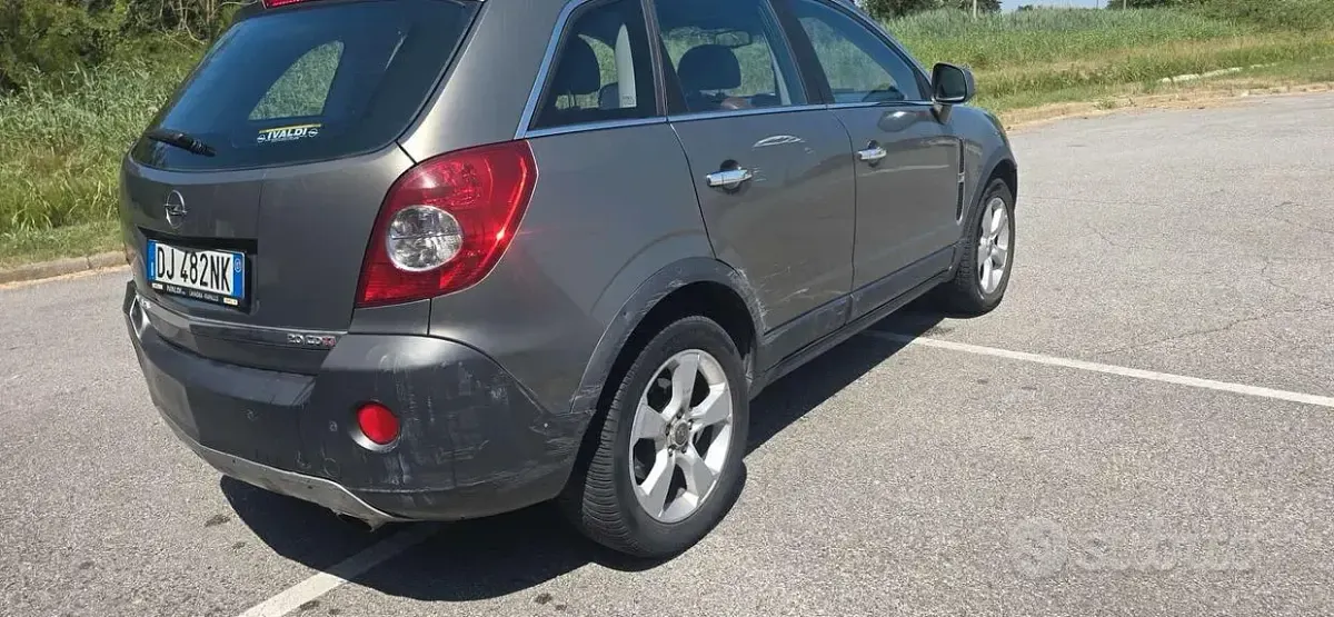 Usata Opel Antara Cosmo 150 CV (110 kW) 2008 Nero SUV