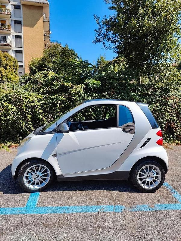 Begagnad Smart ForTwo Coupé 71 HK (52 kW) 2010 Halvkombi