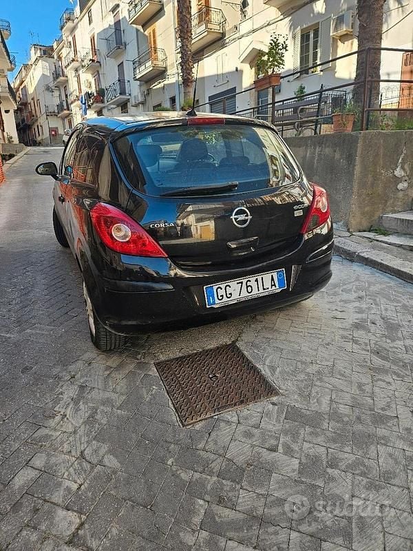 Usata Opel Corsa 95 CV (69 kW) 2022 Utilitaria
