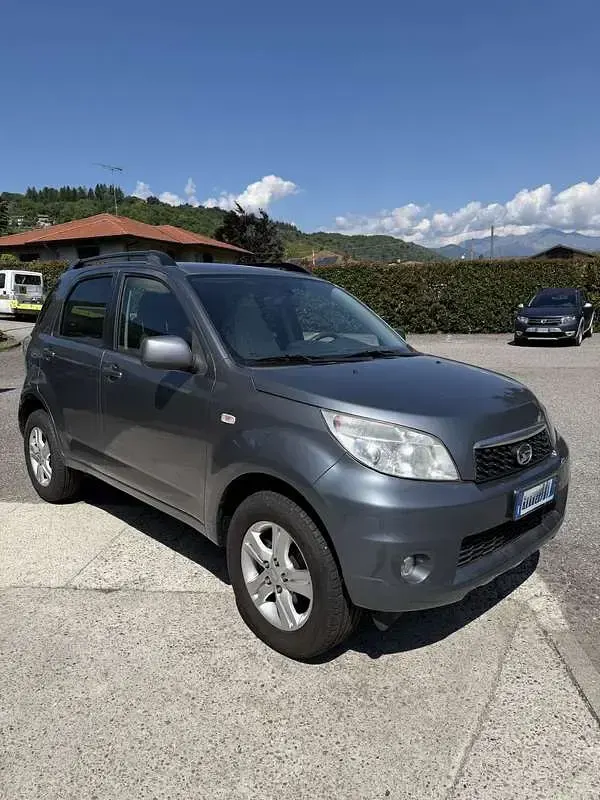 Usata Daihatsu Terios 102 CV (75 kW) 2011 SUV