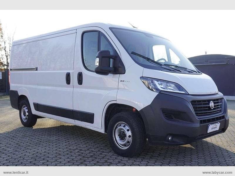 Usata Fiat Ducato 33 140 CV (102 kW) 2021 Bianco Furgone