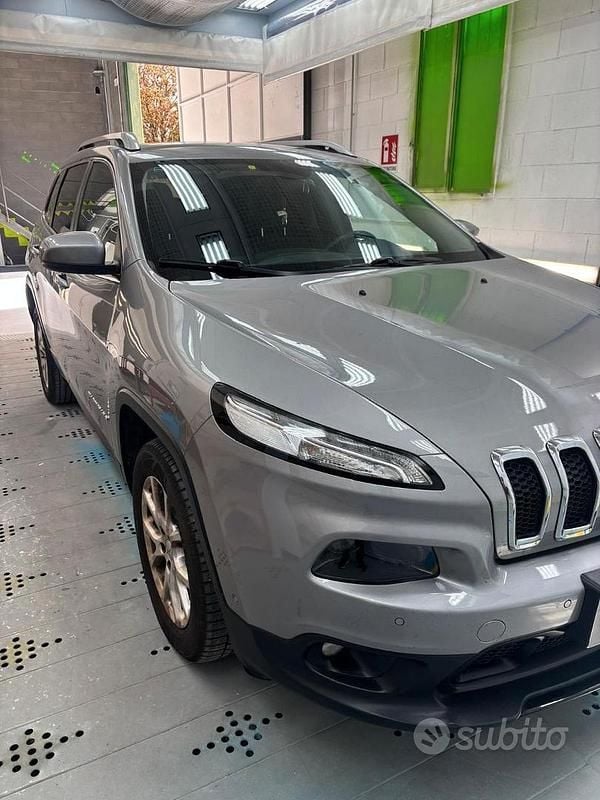 Second-hand Jeep Cherokee 185 CP (136 kW) 2016 Gri SUV