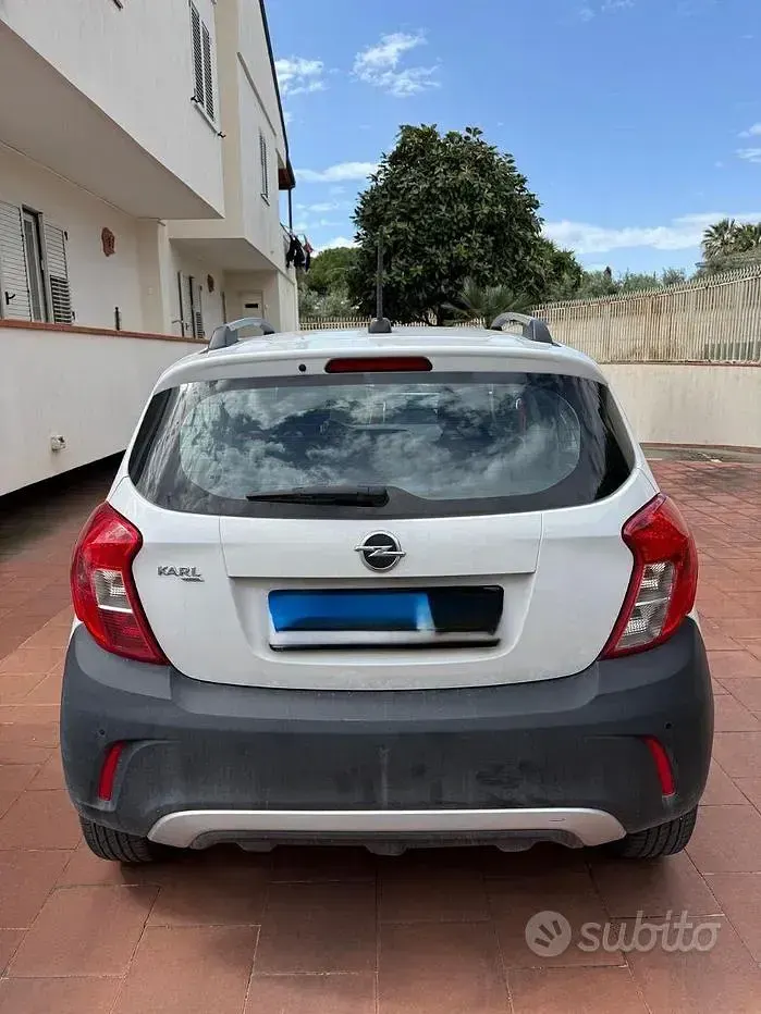 Usata Opel Karl Rocks 73 CV (53 kW) 2018 Bianco Utilitaria
