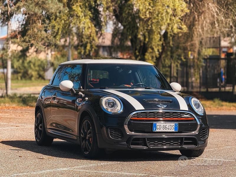 Usata Mini John Cooper Works 290 CV (213 kW) 2015 Utilitaria