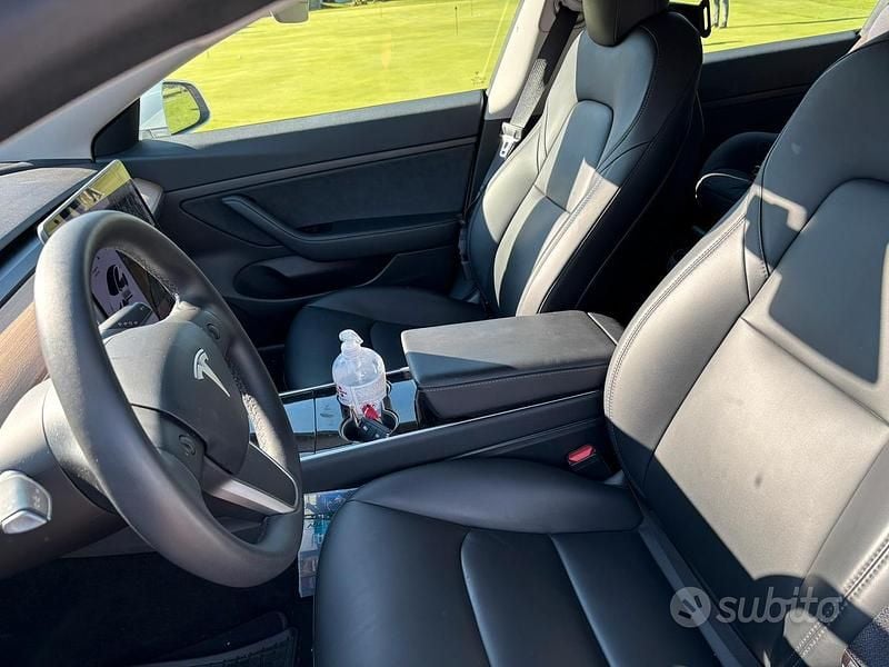 Usata Tesla Model 3 239 kW (325 CV) 2020 Bianco Berlina