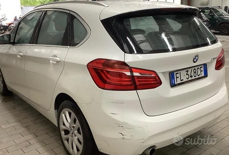 Usata BMW 216 Active Tourer Luxury Line 116 CV (85 kW) 2018 Bianco Monovolume