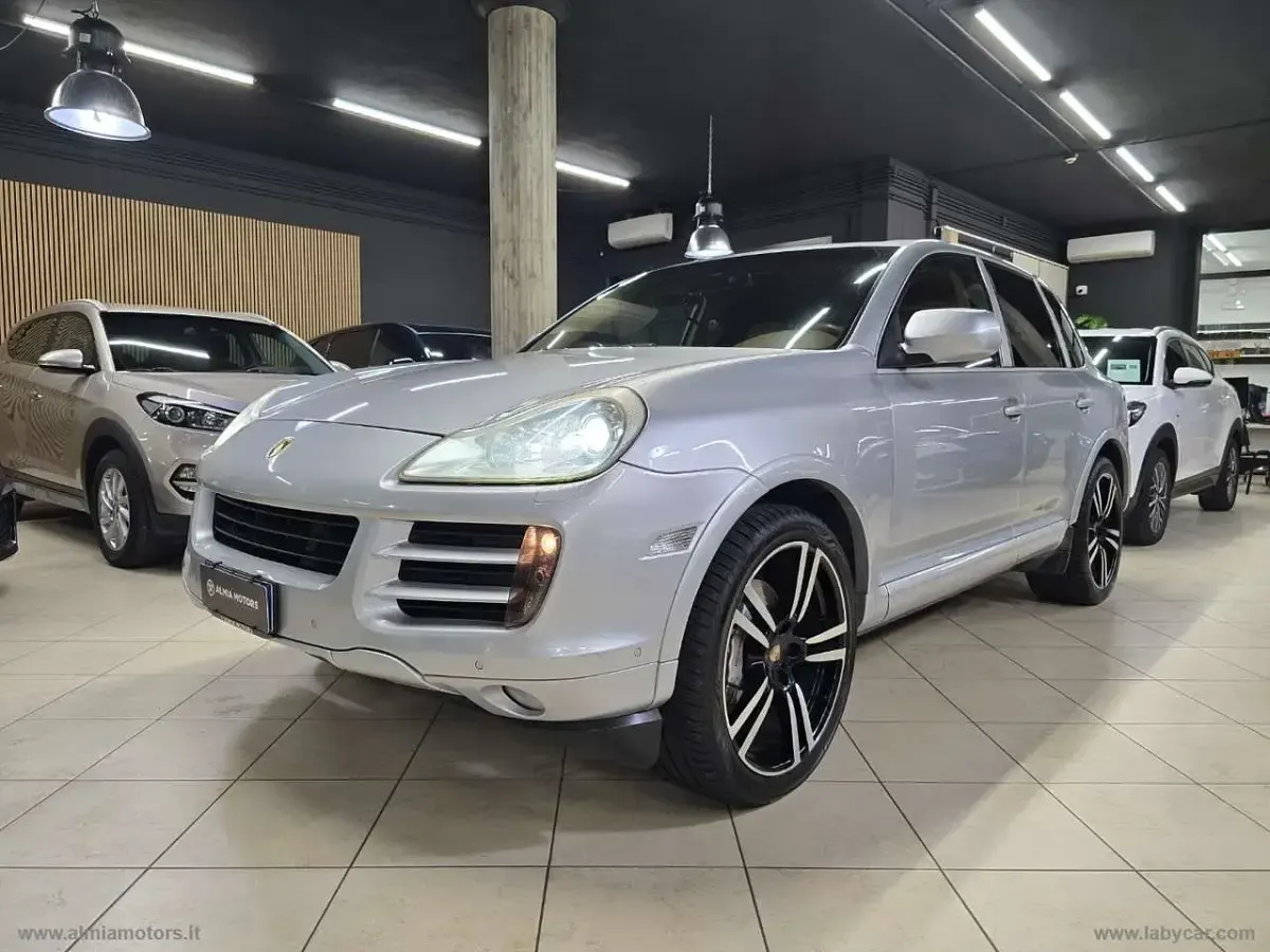Usata Porsche Cayenne S 385 CV (283 kW) 2008 Grigio SUV