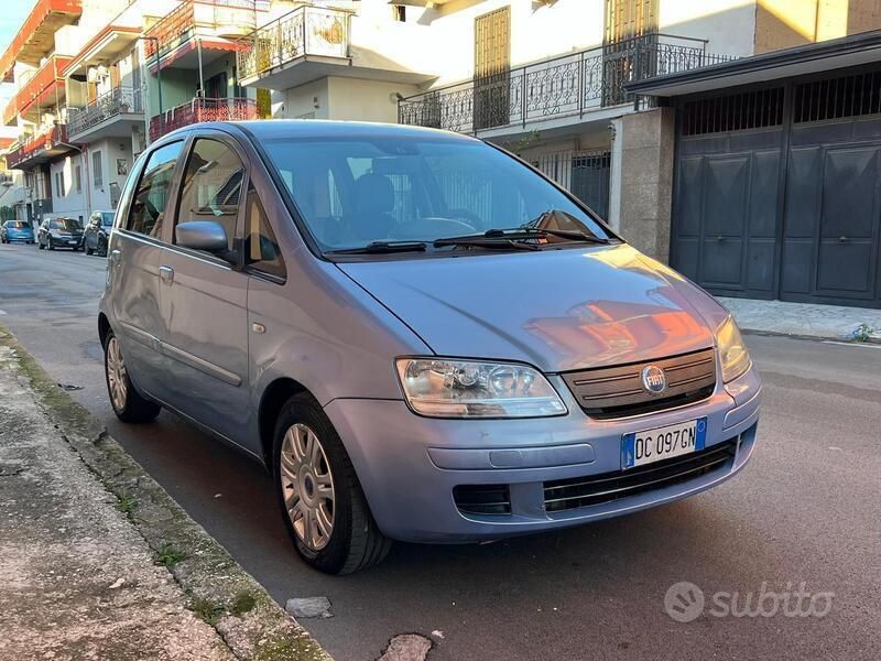 Usata Fiat Idea 95 CV (69 kW) 2006 Monovolume