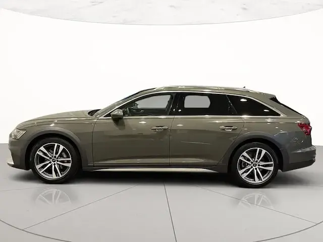 Usata Audi A6 Allroad Advanced 204 CV (150 kW) 2024 Grigio chronos metallizzato Station wagon
