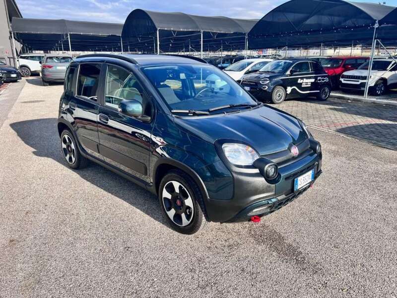 Usata Fiat Panda Cross Cross 70 CV (51 kW) 2024 Verde Utilitaria