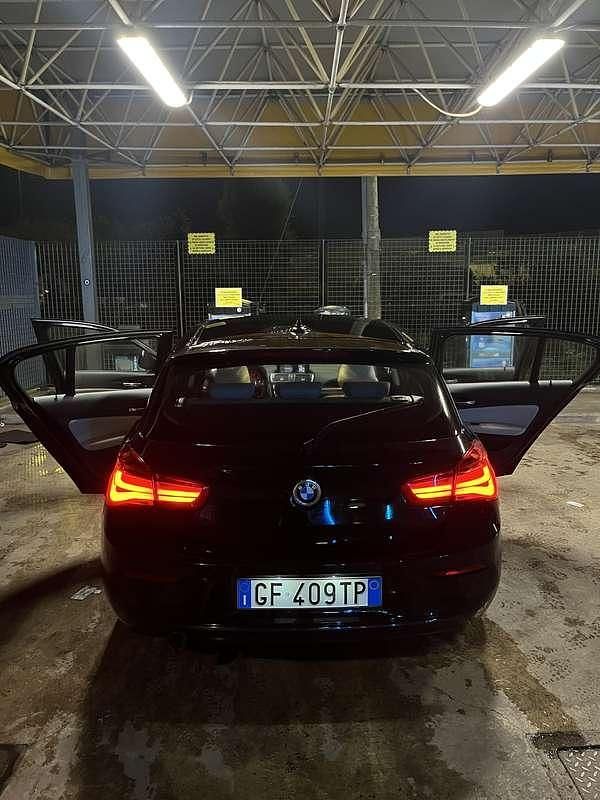 Usata BMW 116 Sport Line 116 CV (85 kW) 2017 Nero Utilitaria