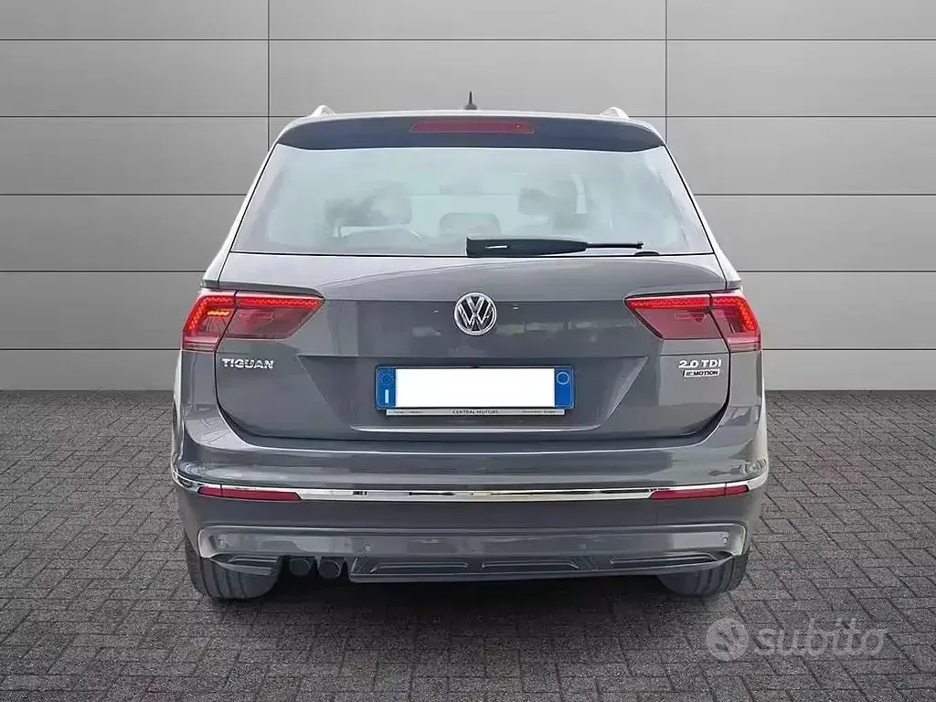 Usata VW Tiguan Style 150 CV (110 kW) 2016 Grigio SUV