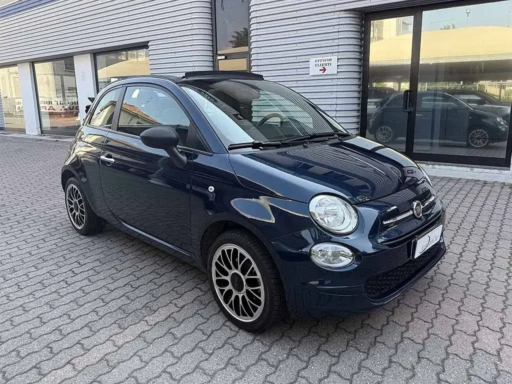Usata Fiat 500 69 CV (50 kW) 2024 Blu / metallizzato Cabrio