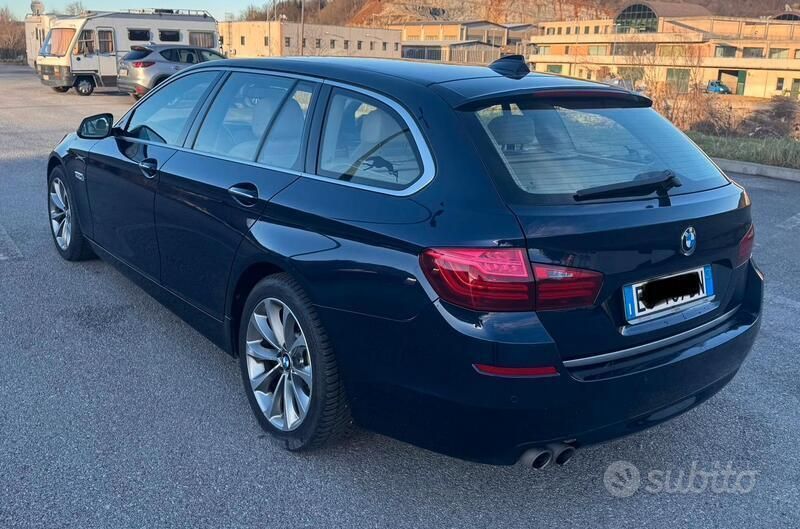 Usata BMW 520 230 CV (169 kW) 2013 Blu Station wagon