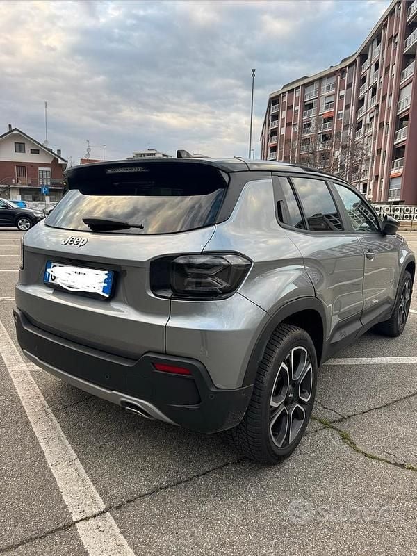 Usata Jeep Avenger Summit 100 CV (73 kW) 2024 Grigio SUV