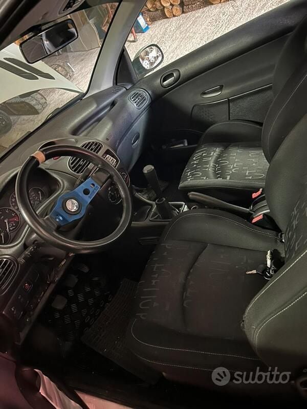 Usata Peugeot 206 88 CV (64 kW) 2006 Bianco Berlina