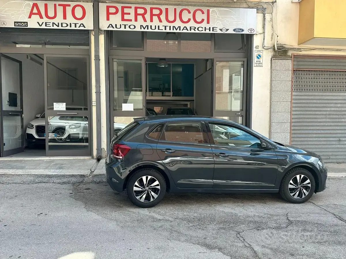 Usata VW Polo Sport 95 CV (69 kW) 2021 Grigio Utilitaria