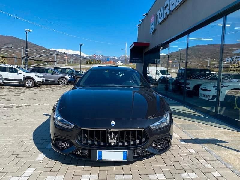 Usata Maserati Ghibli 430 CV (316 kW) 2024 Nero Berlina