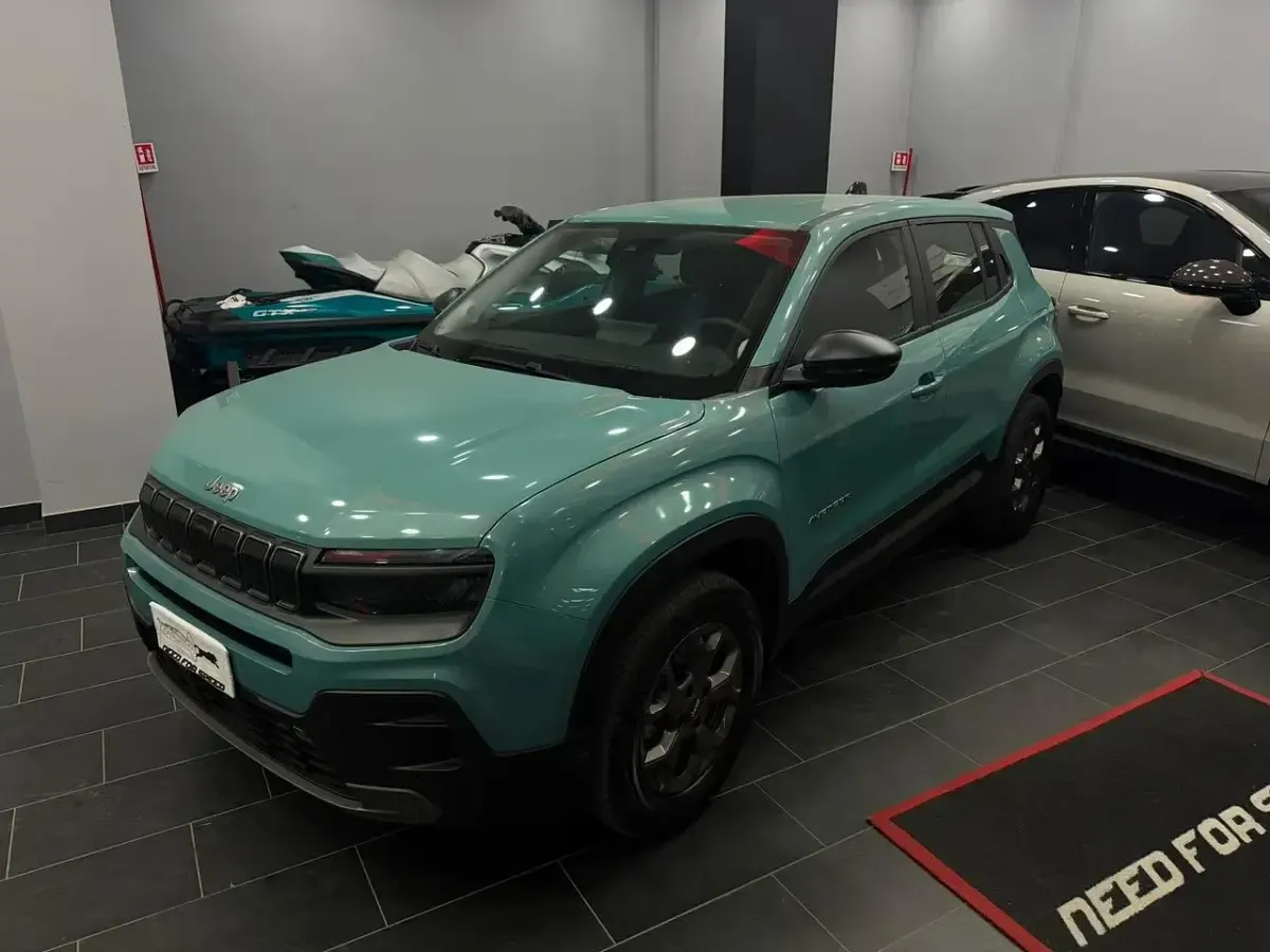 Usata Jeep Avenger Summit 100 CV (73 kW) 2024 Verde SUV