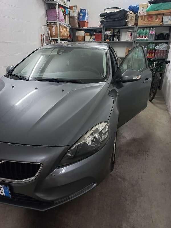 Usata Volvo V40 Business Edition 120 CV (88 kW) 2017 Berlina