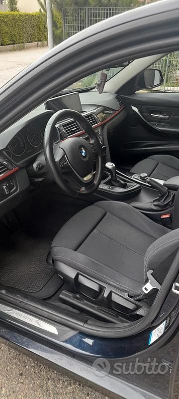 Usata BMW 316 Sport Line 2013 Blu Station wagon