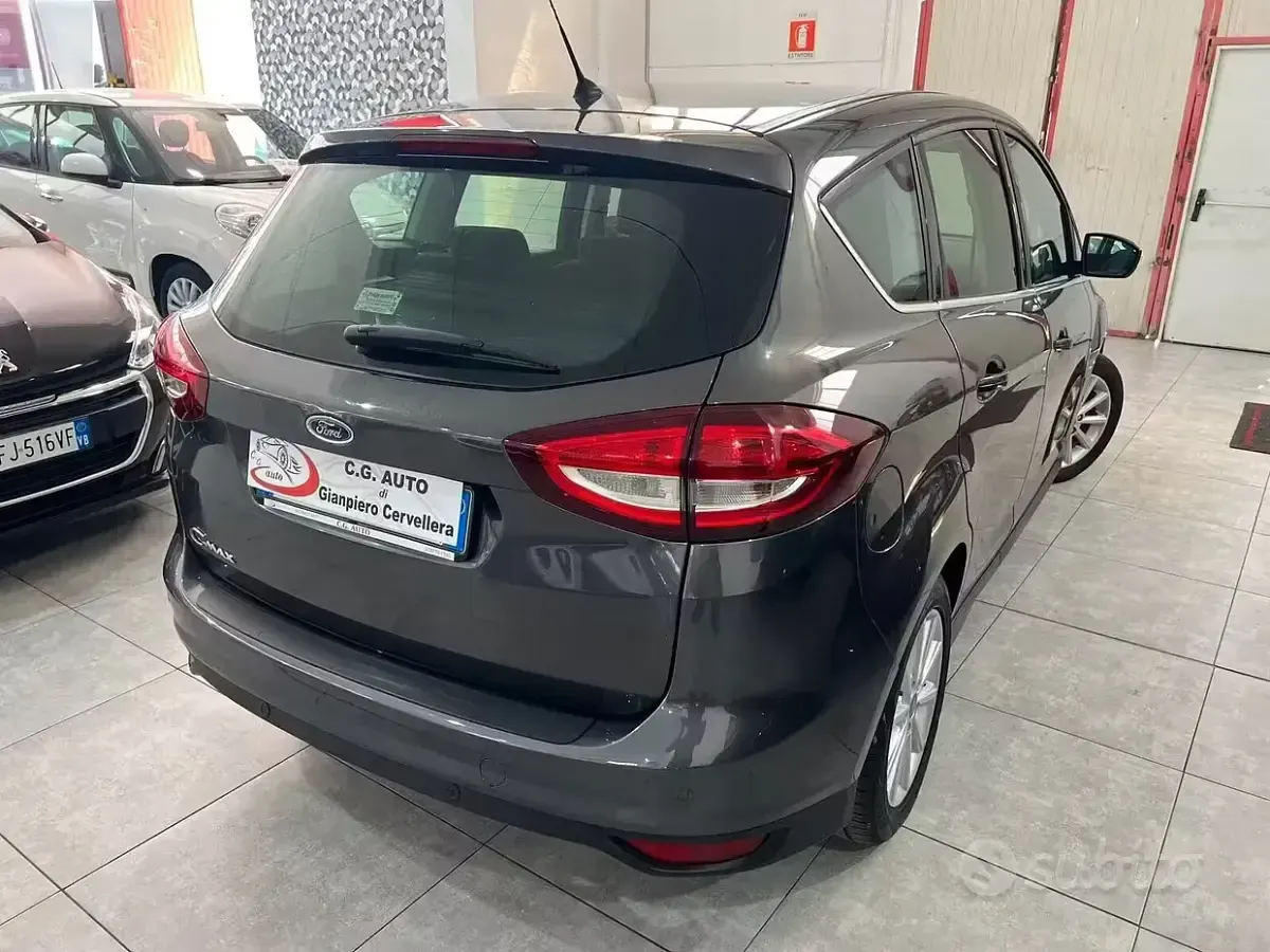 Usata Ford C-MAX Titanium 120 CV (88 kW) 2017 Grigio Monovolume
