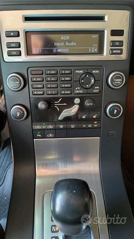 Usata Volvo S80 185 CV (136 kW) 2007 Blu Berlina