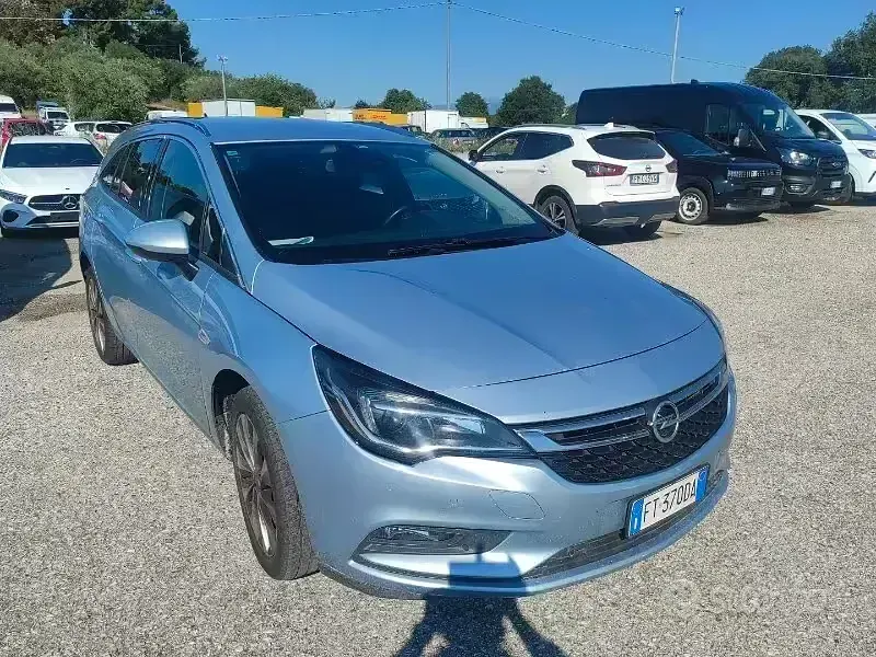 Usata Opel Astra Innovation 110 CV (80 kW) 2018 Other Station wagon