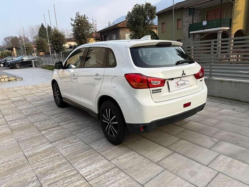 Usata Mitsubishi ASX Invite 114 CV (83 kW) 2017 Bianco SUV
