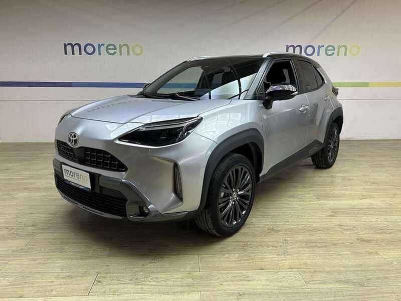 Argento Usata 2021 Toyota Yaris Cross SUV | 24.590 € (Buon prezzo) - Immagine 1/4