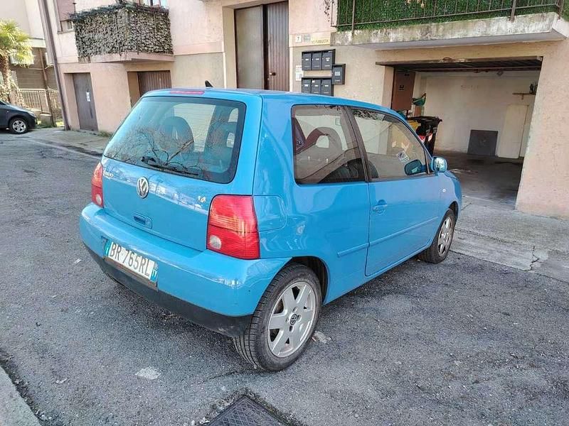 Usata VW Lupo Highline 75 CV (55 kW) 2001 Blu/azzurro Utilitaria