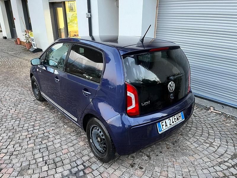 Usata VW up! CLUB 60 CV (44 kW) 2015 Blu Utilitaria