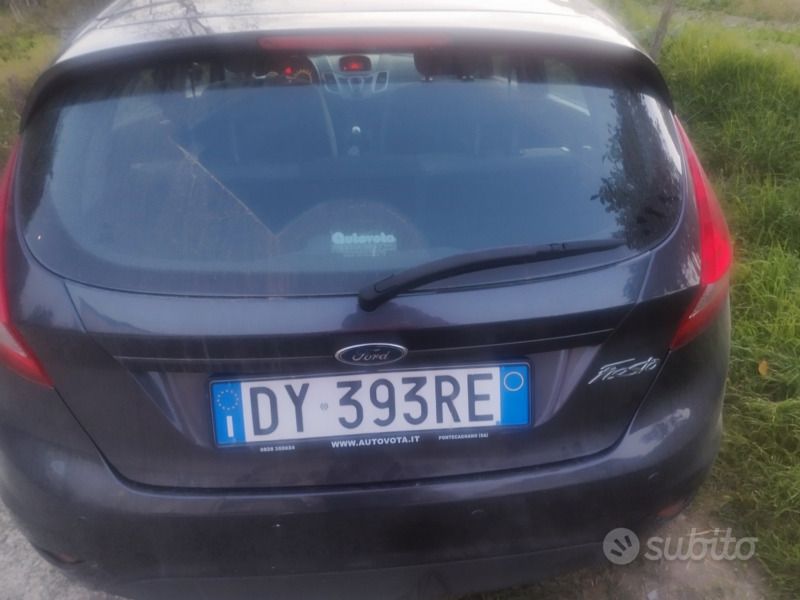 Usata Ford Fiesta 2010 Blu Utilitaria