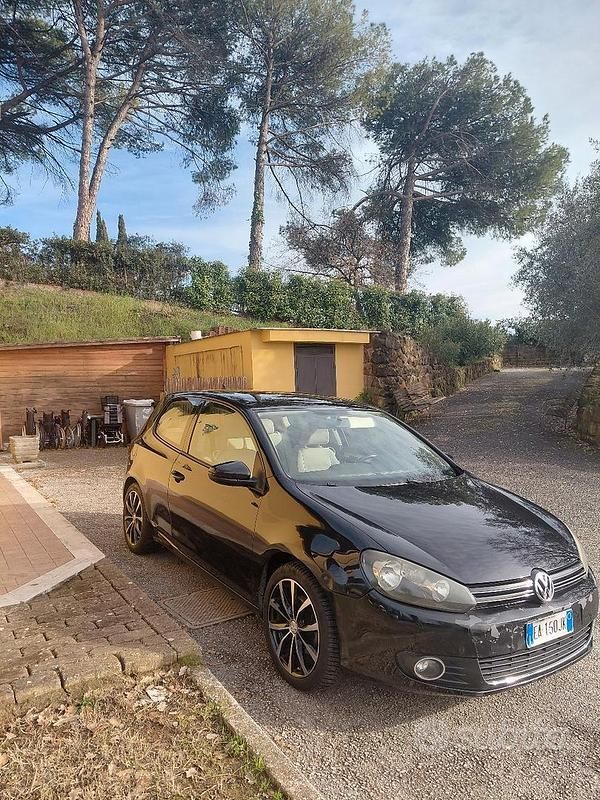 Usata VW Golf VI 122 CV (89 kW) 2010 Nero Utilitaria