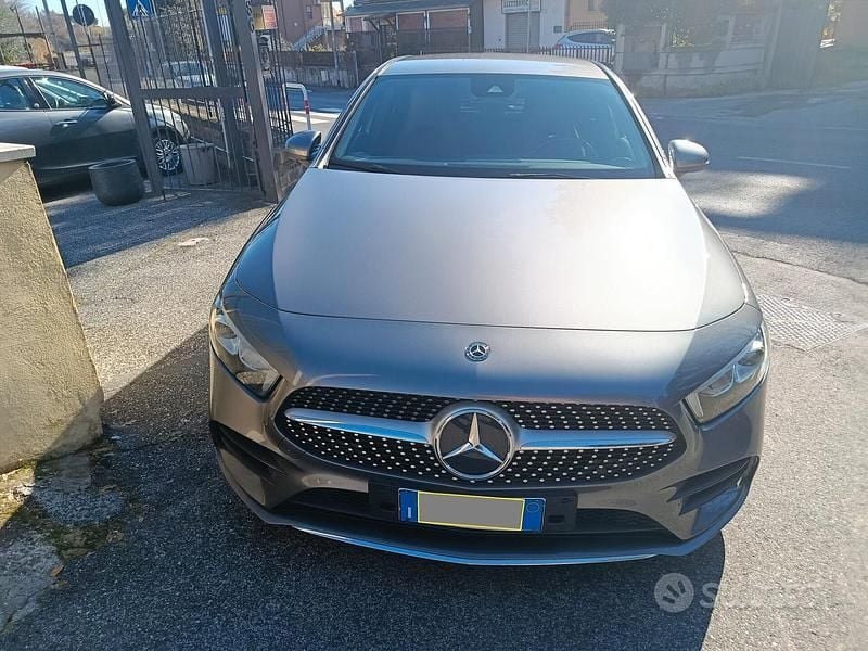 Usata Mercedes A220 Premium 190 CV (139 kW) 2019 Grigio Berlina