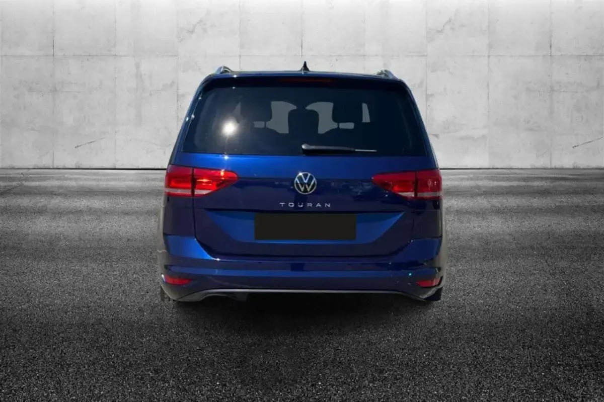 Usata VW Touran Executive 150 CV (110 kW) 2022 Blu/azzurro Monovolume