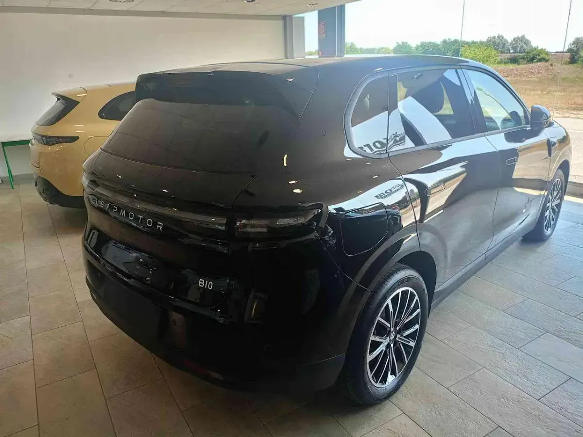 Nuova Leapmotor B10 218 CV (160 kW) 2026 Nero SUV