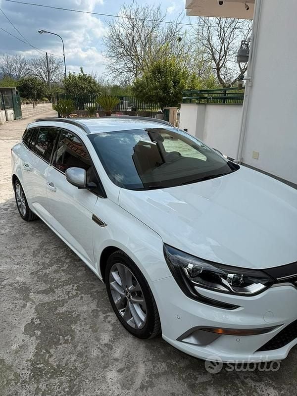 Usata Renault Mégane GrandTour 132 CV (97 kW) 2019 Bianco Station wagon