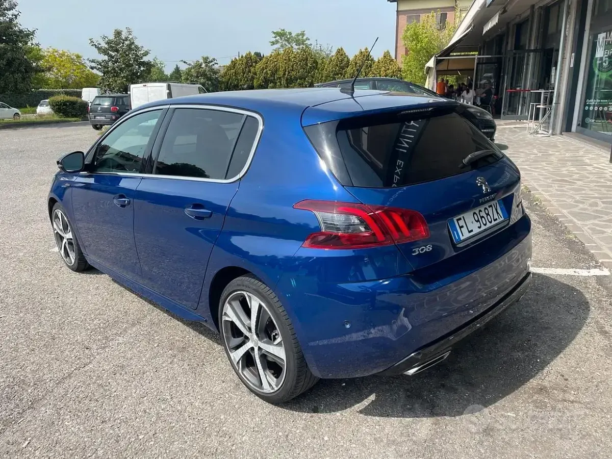 Usata Peugeot 308 GT-line 150 CV (110 kW) 2017 Blu Berlina