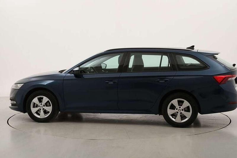 Usata Skoda Octavia Ambition 116 CV (85 kW) 2022 Blu Station wagon