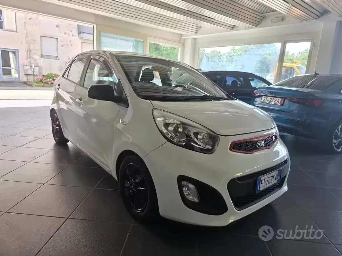 Usata Kia Picanto 69 CV (50 kW) 2014 Utilitaria