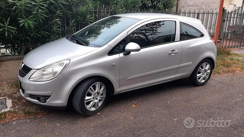 Usata Opel Corsa 80 CV (58 kW) 2007 Grigio Utilitaria